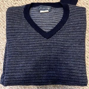 Vineyard vines striped sweater